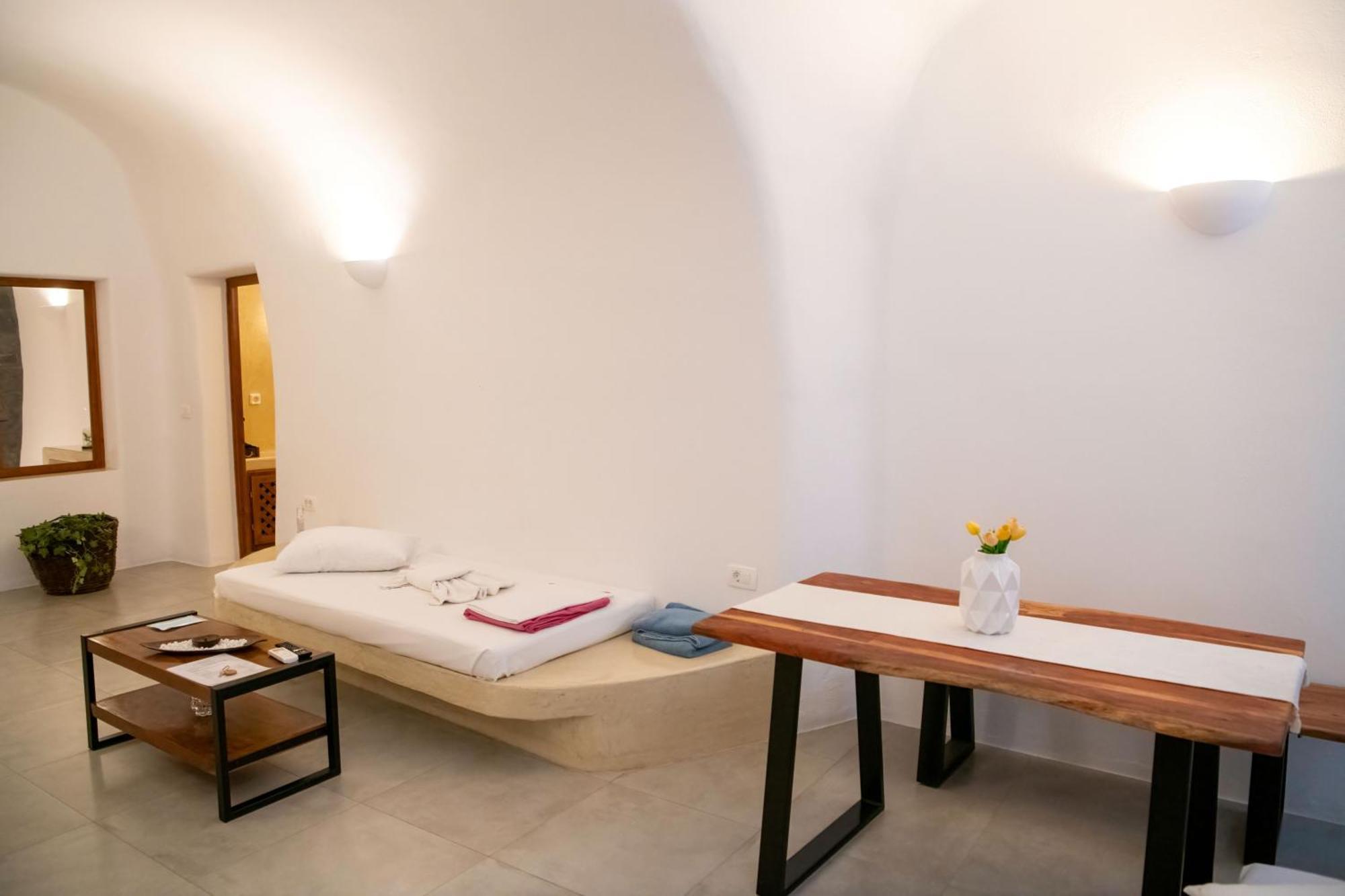 Luxe Efis Home Sea View 4 Villas & 4 Prive Jacuzzi Imerovigli  Exterior photo