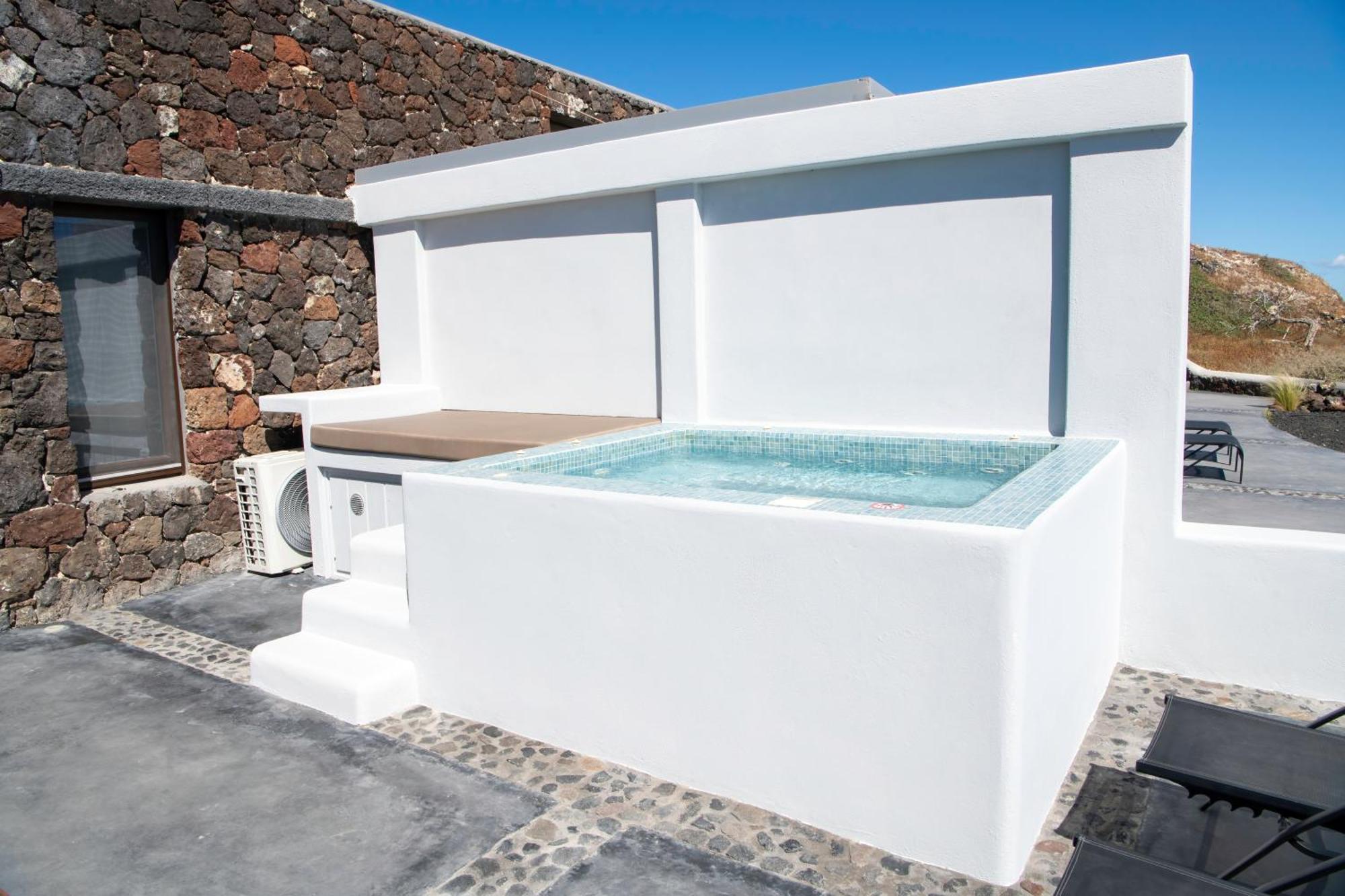 Luxe Efis Home Sea View 4 Villas & 4 Prive Jacuzzi Imerovigli  Exterior photo