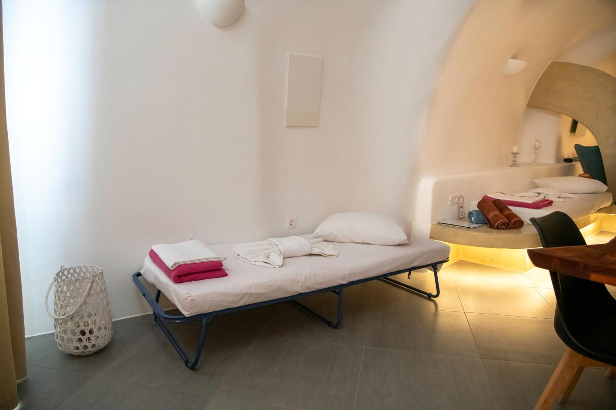 Luxe Efis Home Sea View 4 Villas & 4 Prive Jacuzzi Imerovigli  Exterior photo