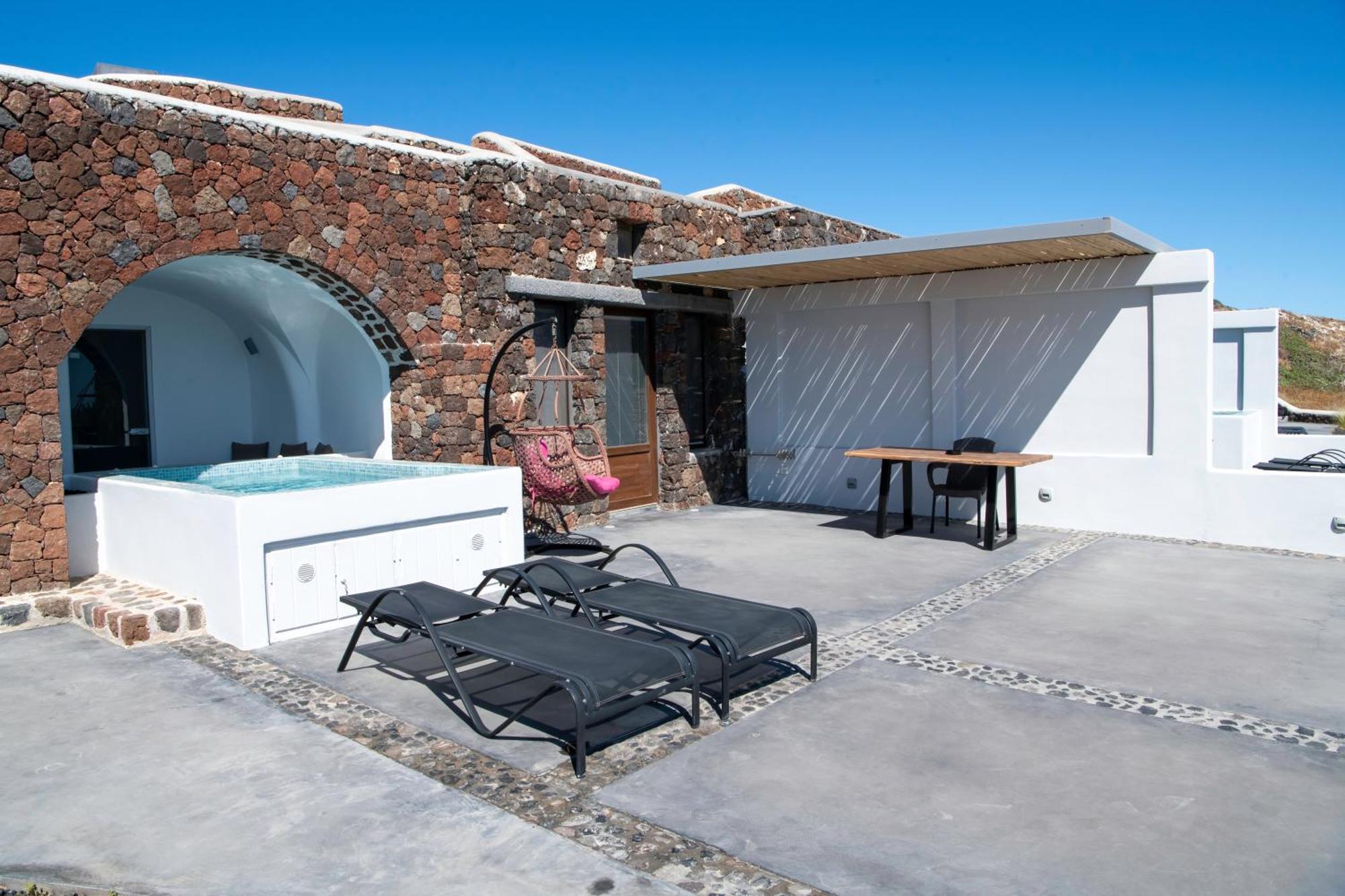Luxe Efis Home Sea View 4 Villas & 4 Prive Jacuzzi Imerovigli  Exterior photo